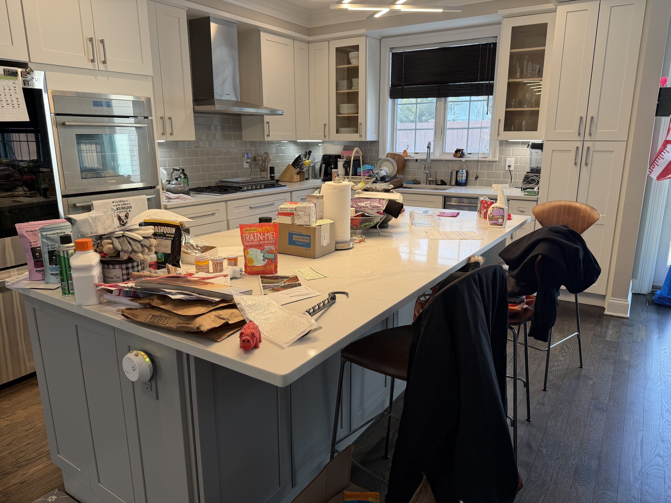 Kitchen before cleaning